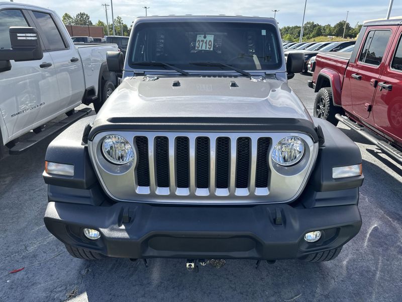 Used 2020 Jeep Wrangler Unlimited Sport SImage 2