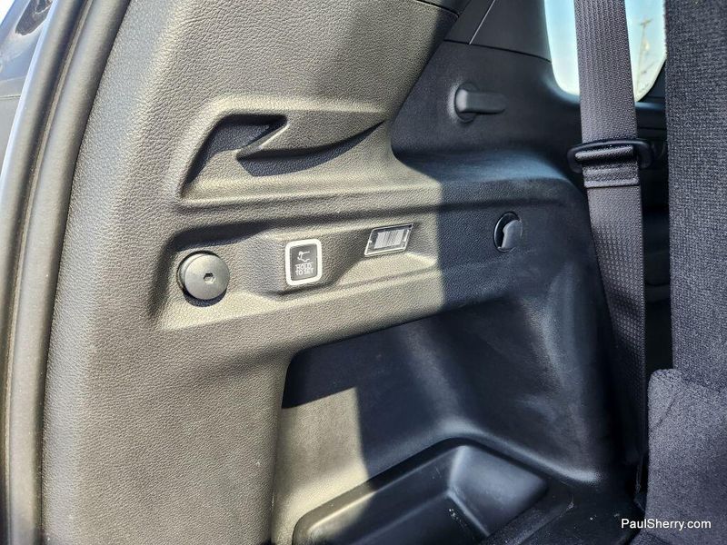 Used 2024 Jeep Grand Cherokee L Limited Black