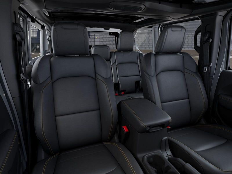 New 2026 Jeep Wrangler 4-door SaharaImage 9