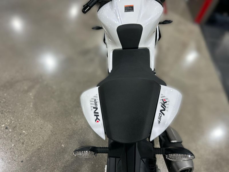 2025 CFMOTO 450NK Image 13