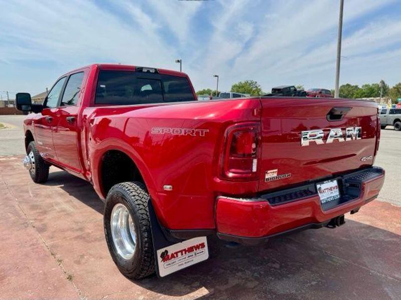 New 2027 RAM 3500 Big HornImage 8