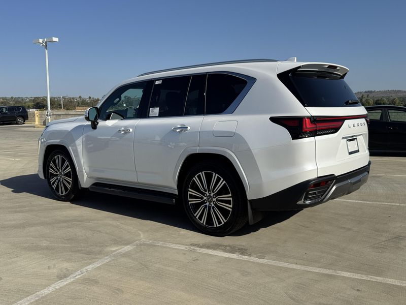 New 2026 Lexus LX 600 LuxuryImage 7