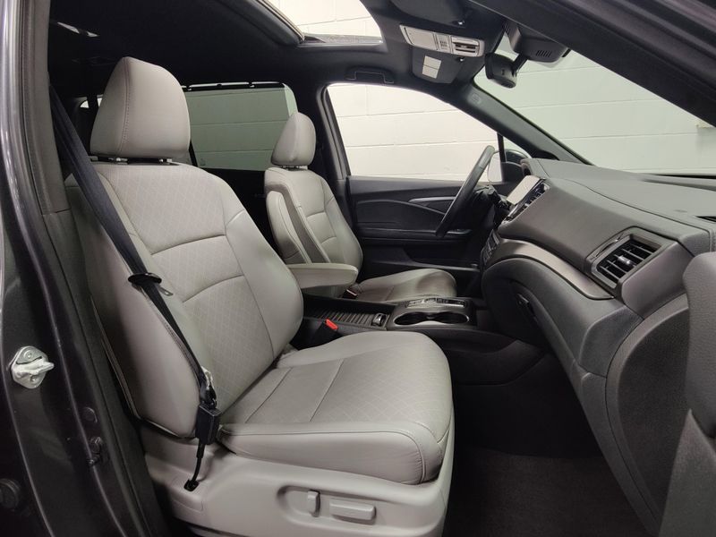 Used 2021 Honda Passport EX-L AWD w/SunroofImage 4