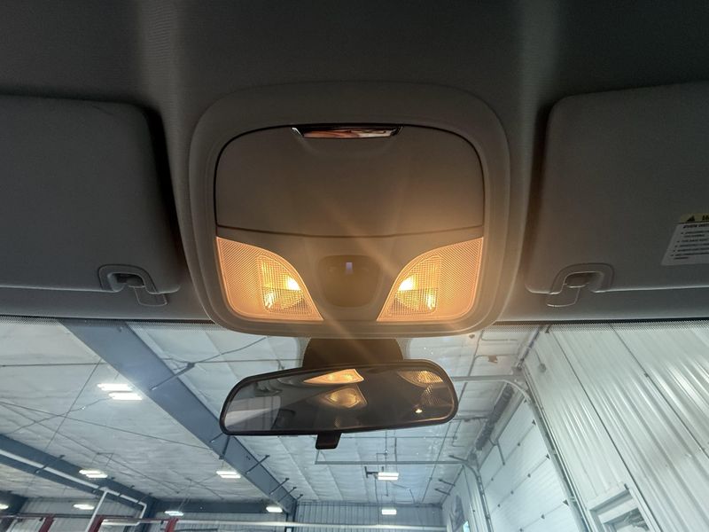 Used 2020 Jeep Cherokee AltitudeImage 25