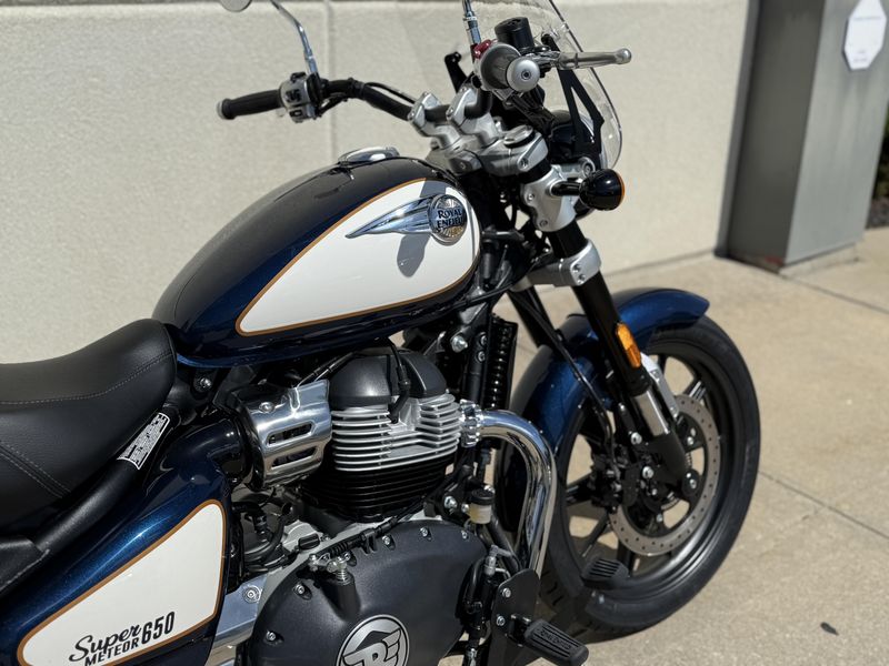2024 Royal Enfield SUPER METEOR 650Image 7