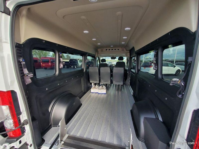 2023 RAM ProMaster 2500 Window Van High RoofImage 15