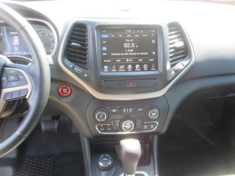 Used 2015 Jeep Cherokee LimitedImage 21