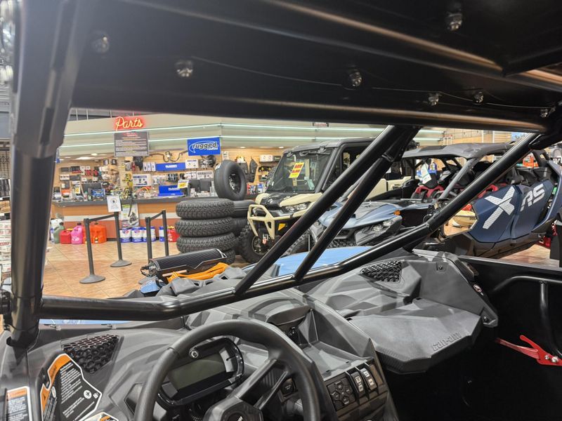 New 2025 Can-Am MAVERICK X3 MAX RS TURBO RR Image 10