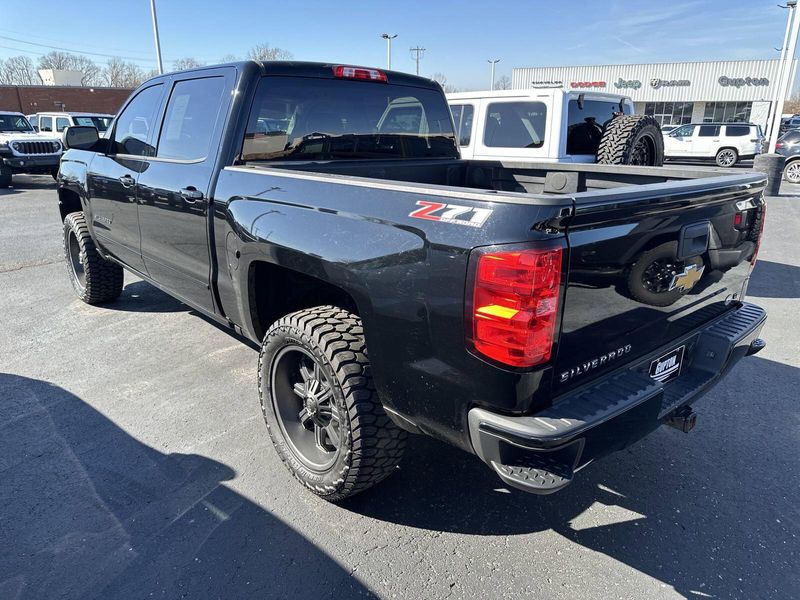 2018 Chevrolet Silverado 1500 LTImage 12