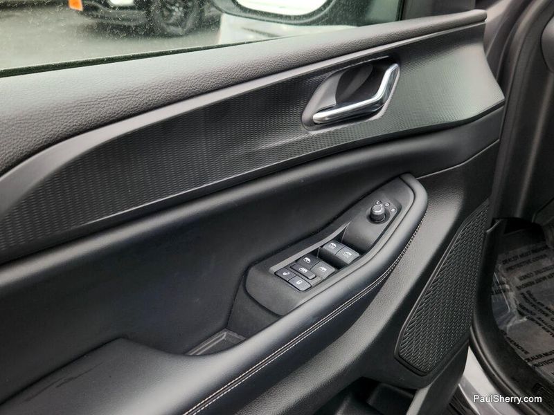 Used 2024 Jeep Grand Cherokee Laredo X