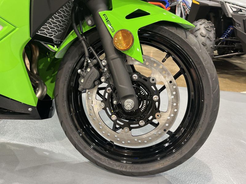 New 2026 Kawasaki NINJA 500 SE ABS Image 11