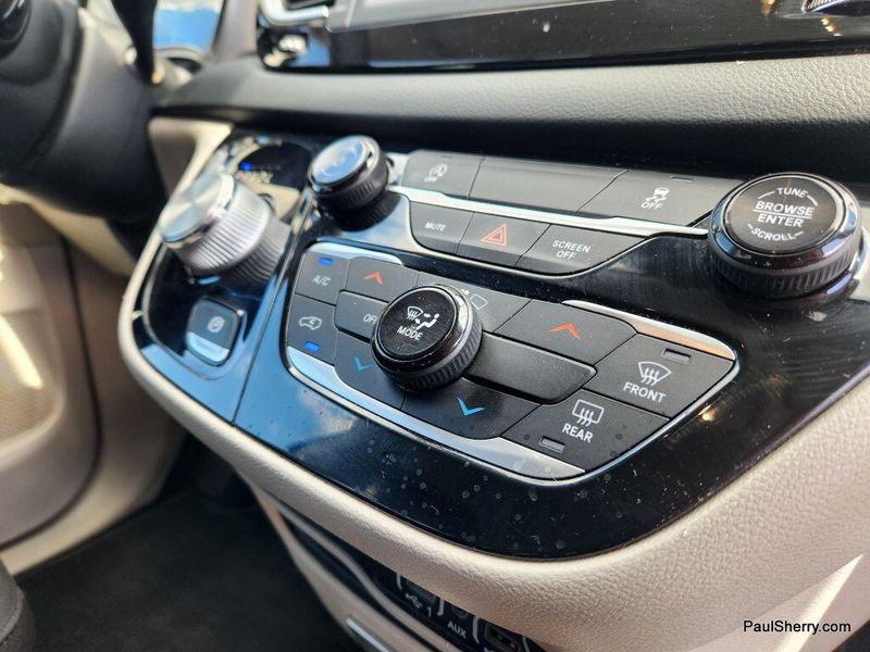 Used 2023 Chrysler Voyager LX