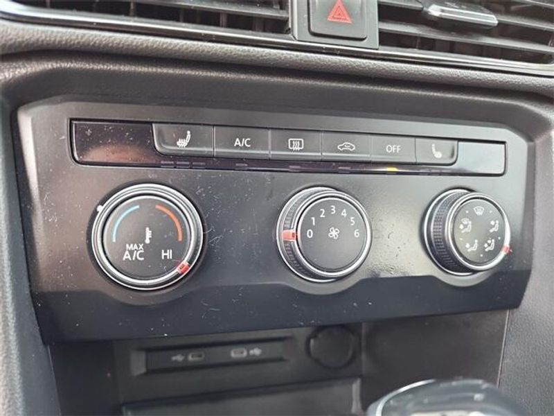 2022 Volkswagen Taos 1.5T SEImage 14