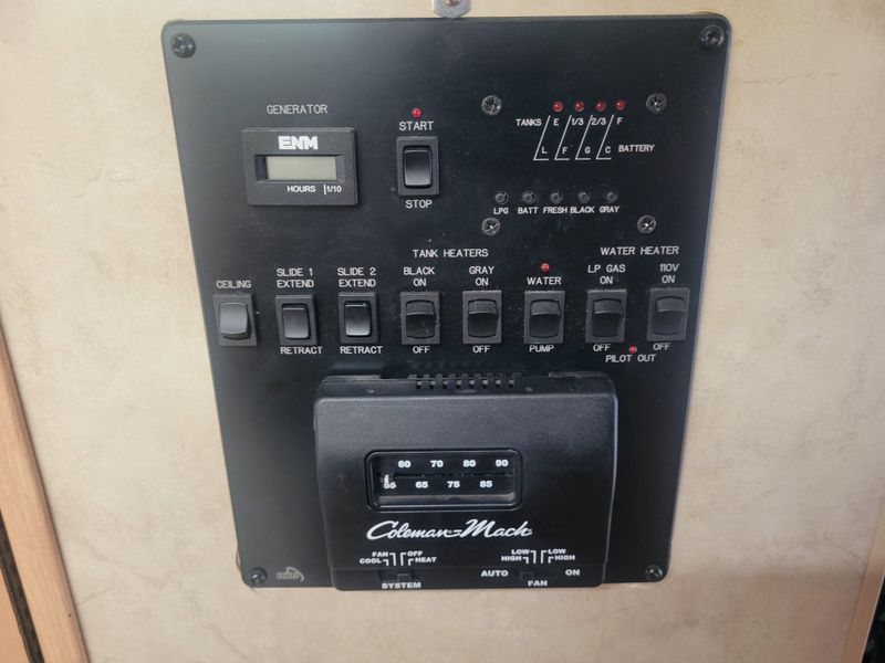 Used 2012 THOR M-32A  FORD Image 29