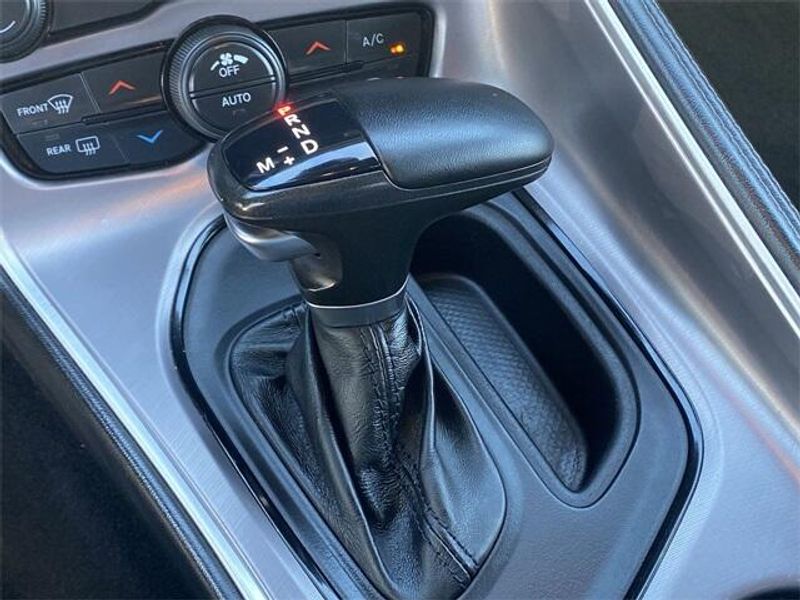 2022 Dodge Challenger SXTImage 27