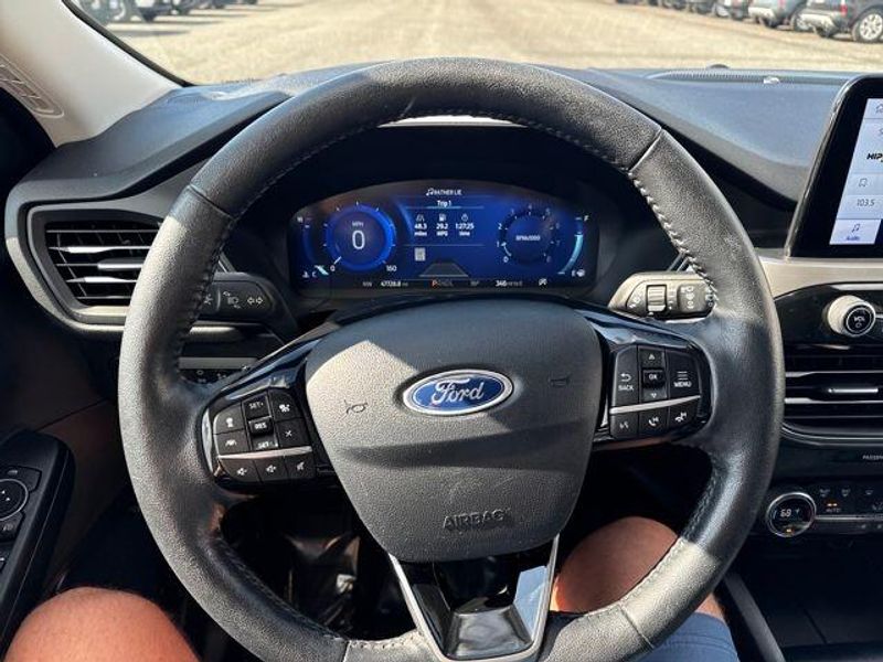 2021 Ford Escape Titanium photo 18