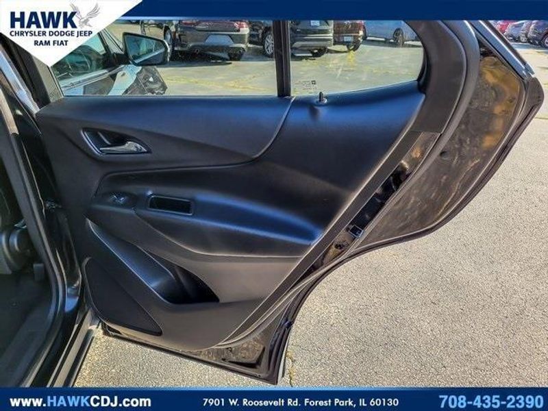 2020 Chevrolet Equinox LT photo 19