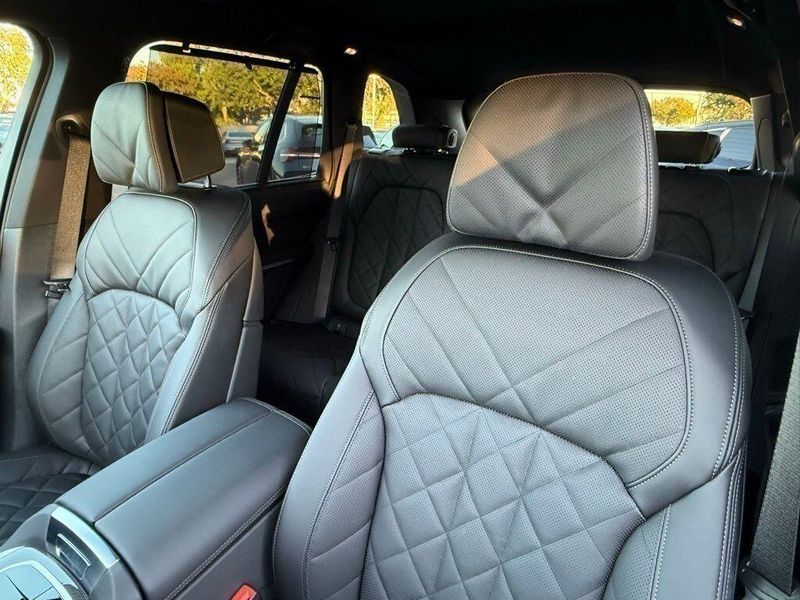 New 2026 BMW X5 M60iImage 21