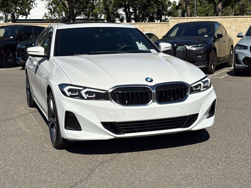 Used 2024 BMW 3 Series 330iImage 5