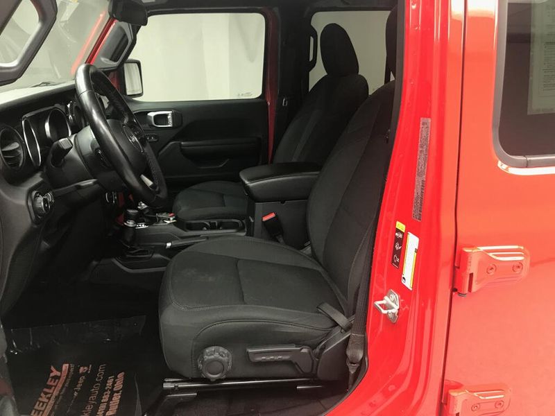 Used 2021 Jeep Wrangler Unlimited Sport AltitudeImage 10