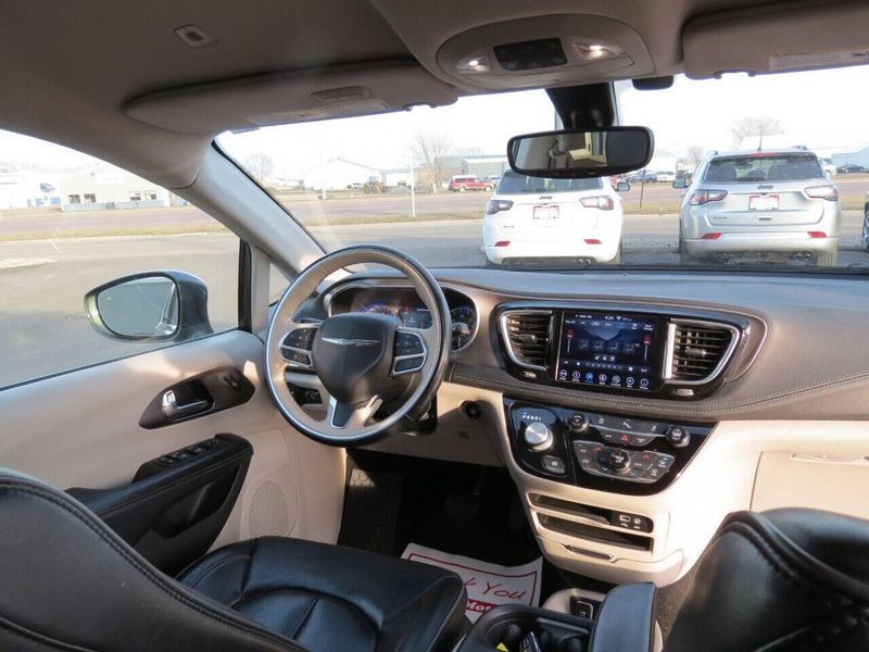 2019 Chrysler Pacifica Limited 4dr Mini Van in a Pewter exterior color and Blackinterior. Militello Motors ​507-200-4344 militellomotors.net 