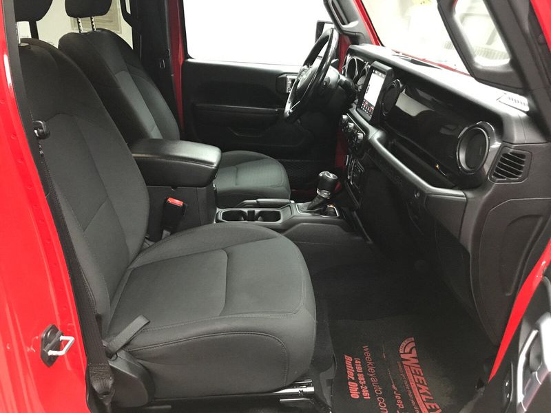 Used 2021 Jeep Wrangler Unlimited Sport AltitudeImage 22