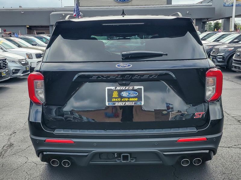 2024 Ford Explorer ST photo 6