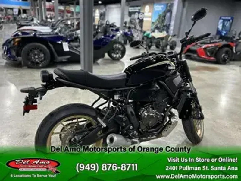 New 2025 Yamaha XSR700 Image 7