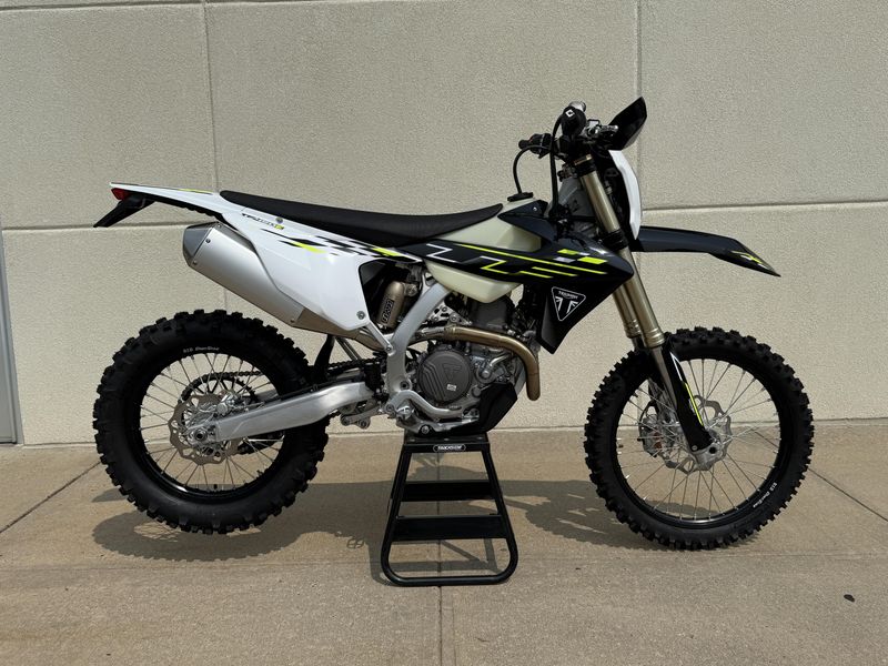 2026 Triumph TF450EImage 7