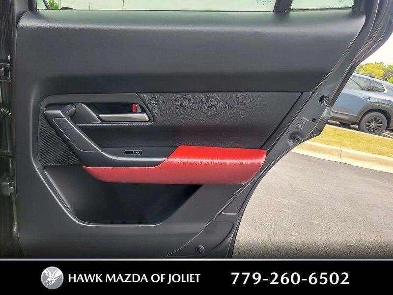 2025 Mazda CX-50 Premium photo 17