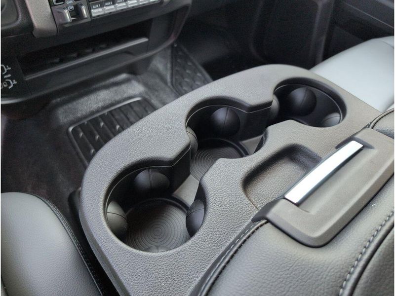 New 2026 RAM 3500 Tradesman Crew Cab Chassis 4x4 60