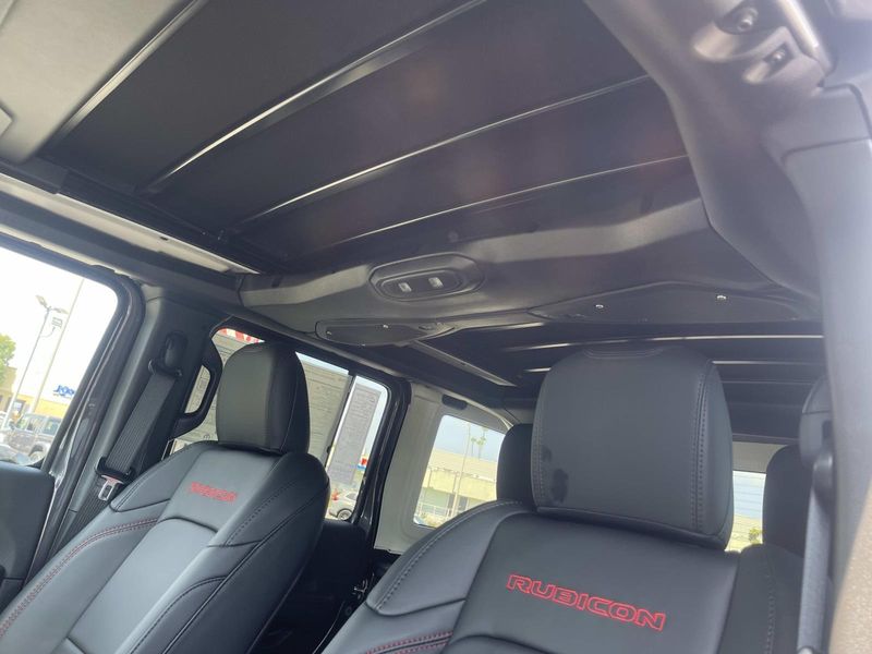 New 2026 Jeep Wrangler 4-door Rubicon X