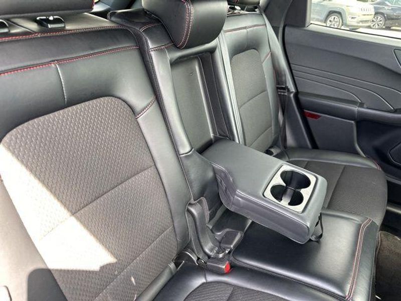 2024 Ford Escape ST-LineImage 13