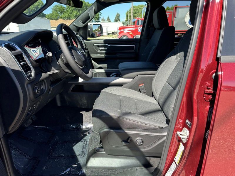 2025 RAM 1500 Big HornImage 14