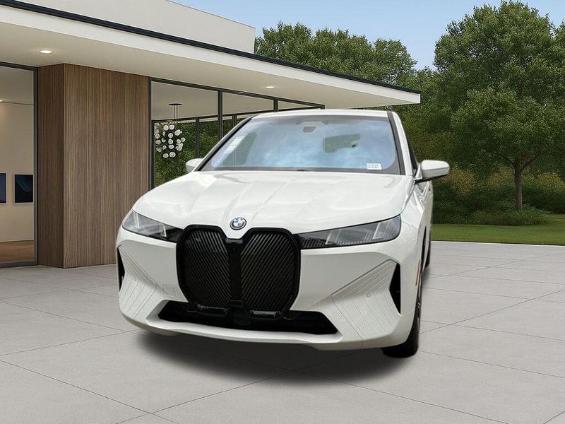 New 2026 BMW iX xDrive45Image 3