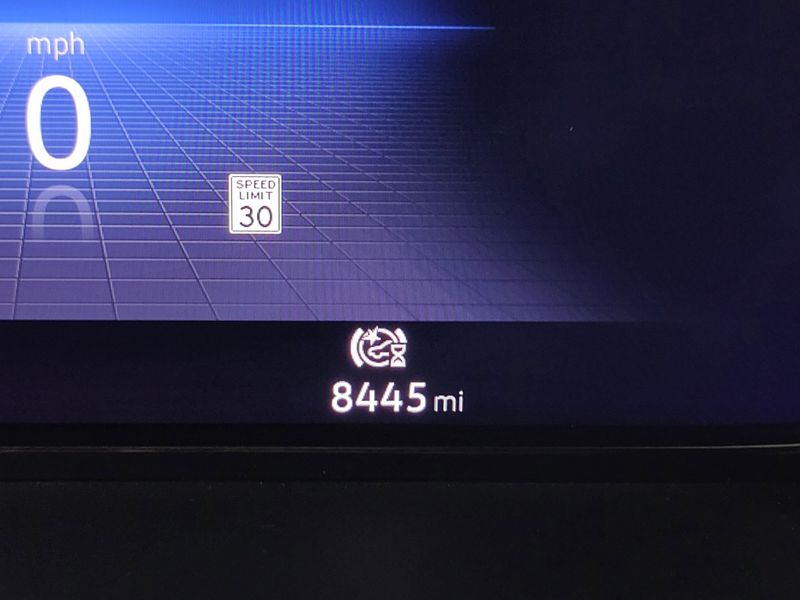 Used 2025 Volkswagen Atlas Cross Sport SEL Premium R-Line w/Sunroof/NavImage 36