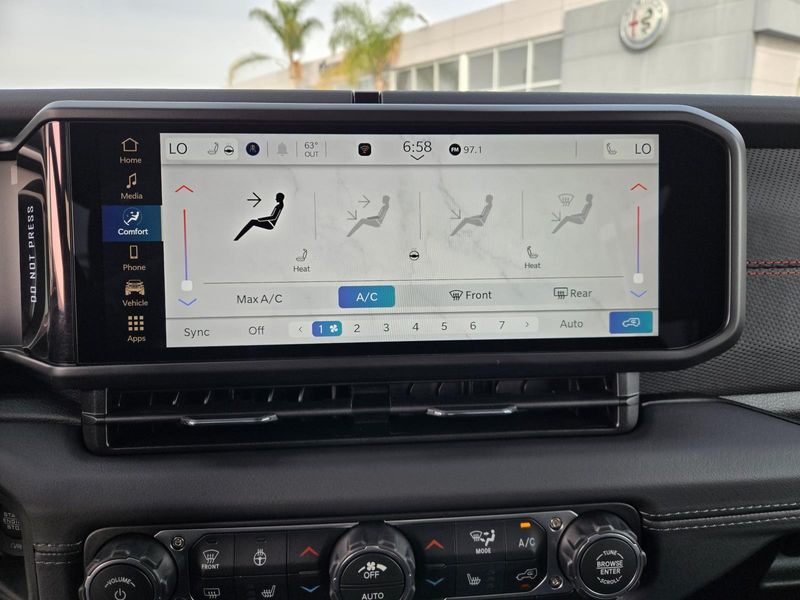 New 2026 Jeep Wrangler 4-door Rubicon