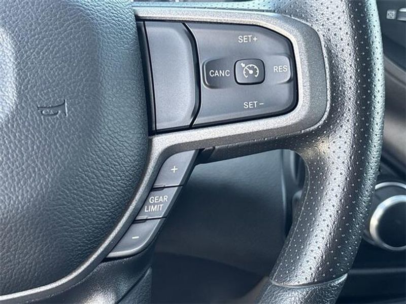 2023 Ram 2500 Tradesman photo 23
