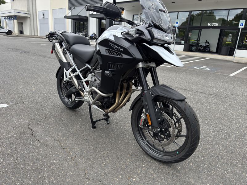 2023 Triumph Tiger 1200 GT Explorer - SNOWDONIA WHITE 