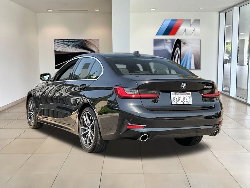 2021 BMW 3 Series 330e iPerformanceImage 5