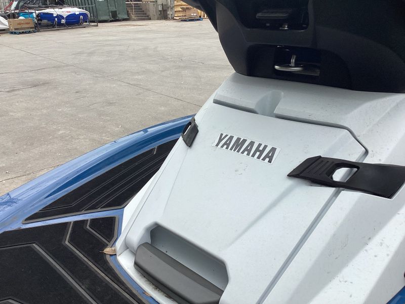 2024 Yamaha FX CRUISER SVHO WITH AUDIO DEEPWATER BLUE AND WHITE Image 10