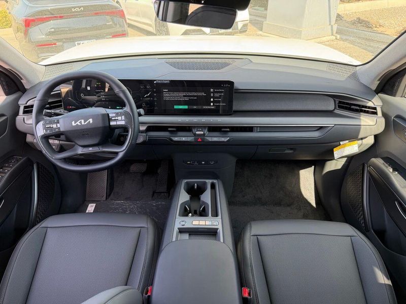 New 2026 Kia EV9 Light Long RangeImage 15