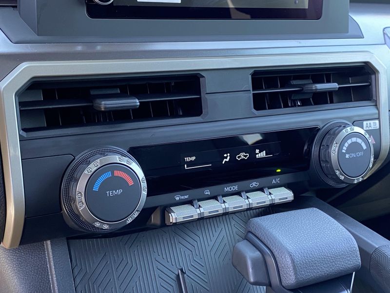 Used 2025 Toyota Tacoma SR5Image 20