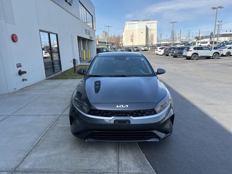 2024 Kia Forte LXSImage 3