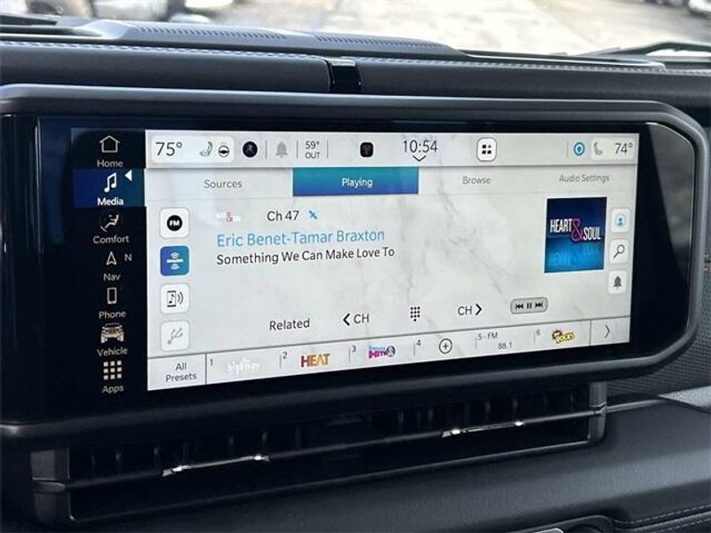 New 2025 Jeep Gladiator Mojave 4x4Image 19