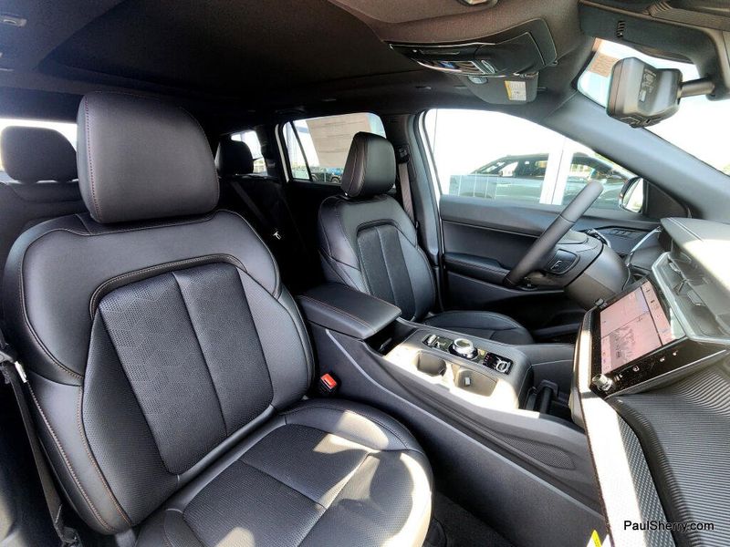 New 2026 Jeep Cherokee Overland 4x4