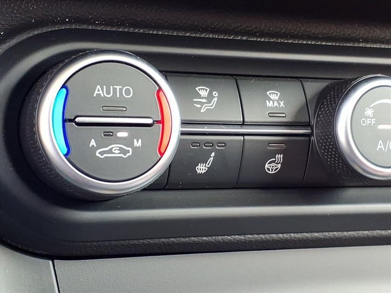 New 2025 Alfa Romeo Stelvio AwdImage 20