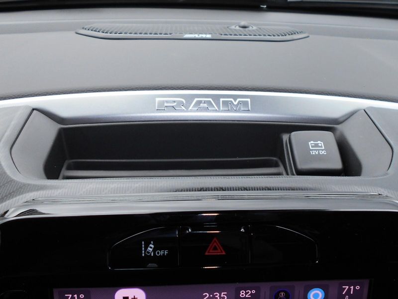 2025 RAM 1500 Big Horn Crew Cab 4x4 5