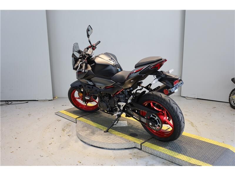 Used 2025 Kawasaki Z500 SE Image 7