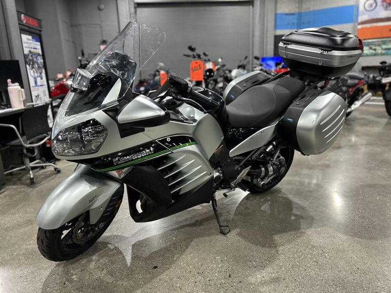 Used 2020 Kawasaki CONCOURS 14 ABS Image 13